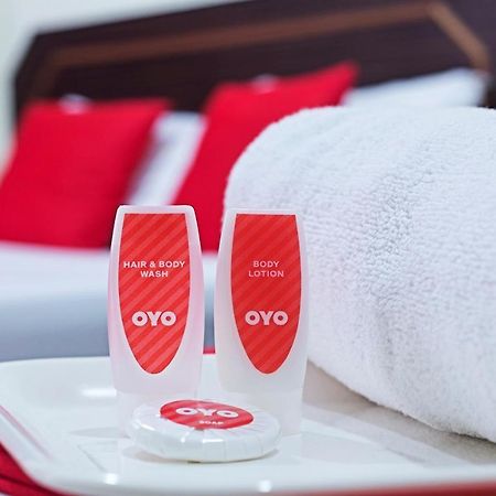 Oyo 715 Mr J Hotel Kota Bharu Bagian luar foto