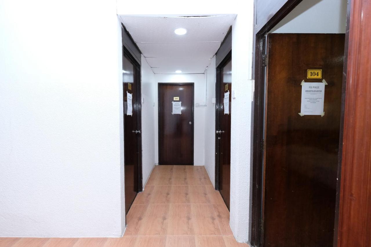 Oyo 715 Mr J Hotel Kota Bharu Bagian luar foto