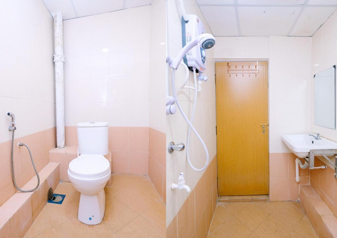Oyo 715 Mr J Hotel Kota Bharu Bagian luar foto