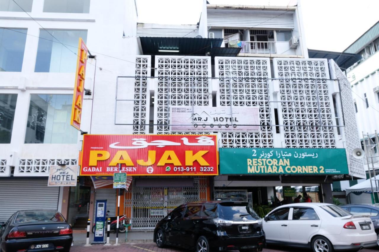 Oyo 715 Mr J Hotel Kota Bharu Bagian luar foto
