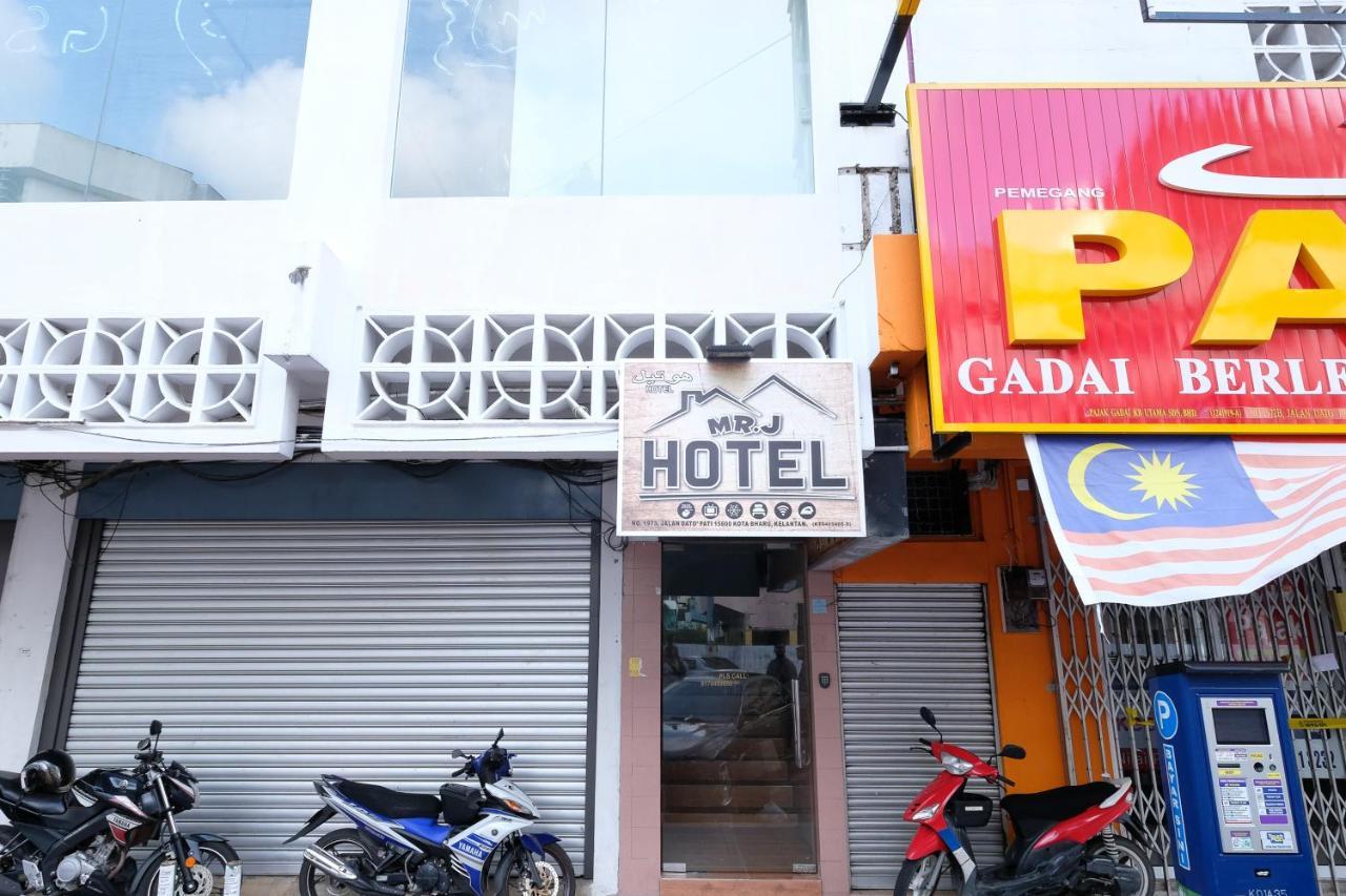 Oyo 715 Mr J Hotel Kota Bharu Bagian luar foto