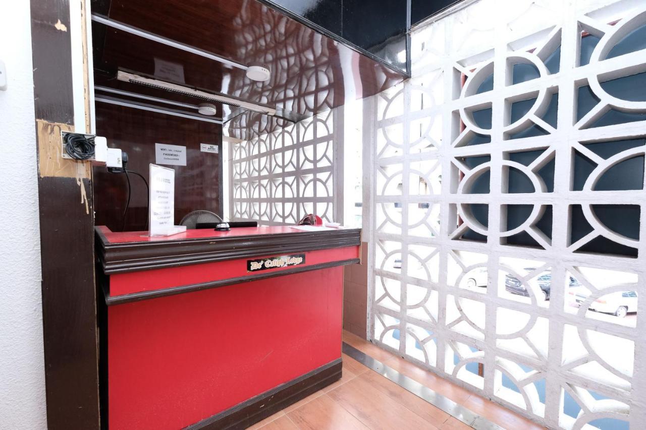 Oyo 715 Mr J Hotel Kota Bharu Bagian luar foto