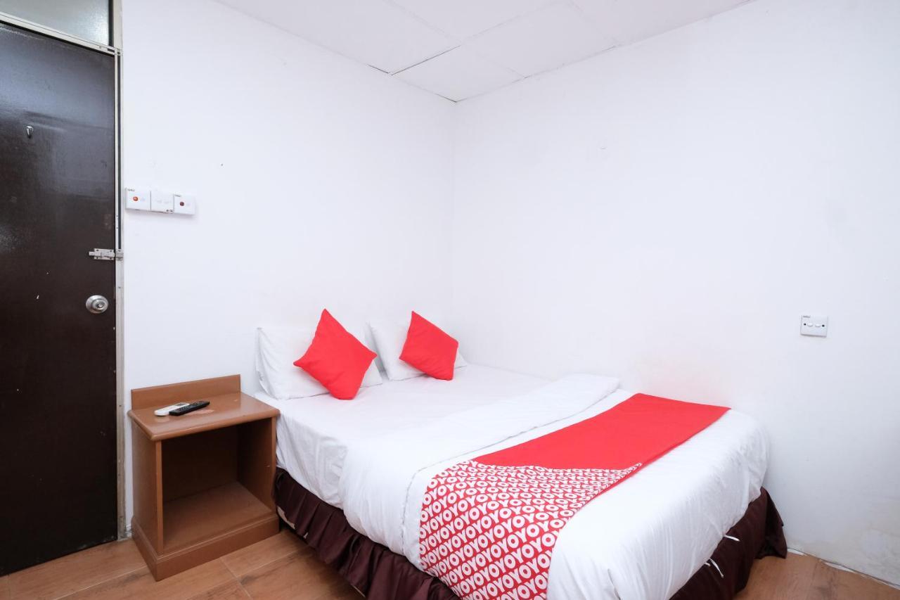 Oyo 715 Mr J Hotel Kota Bharu Bagian luar foto