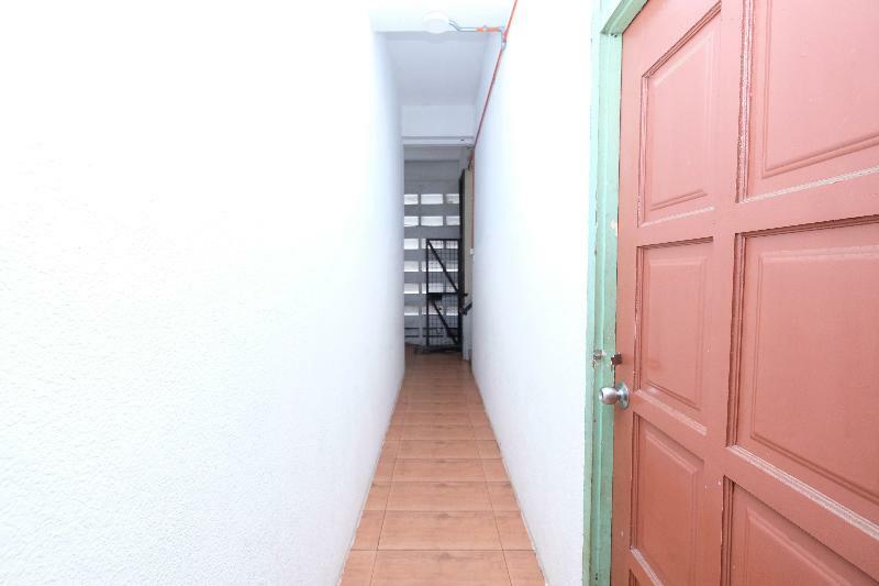 Oyo 715 Mr J Hotel Kota Bharu Bagian luar foto
