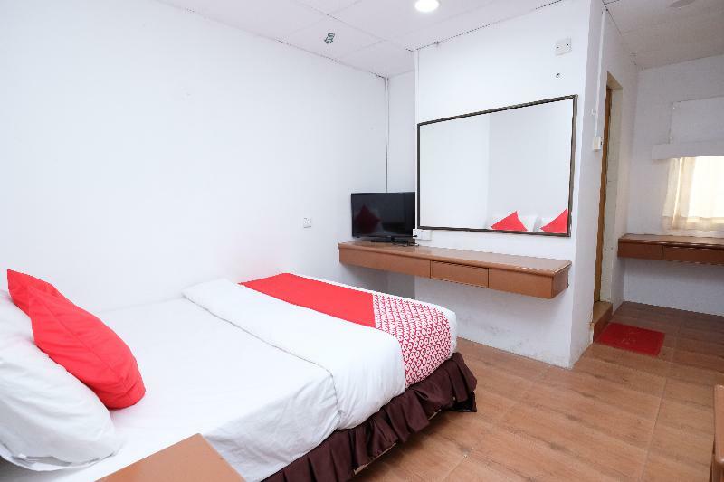 Oyo 715 Mr J Hotel Kota Bharu Bagian luar foto