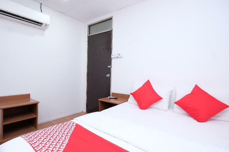 Oyo 715 Mr J Hotel Kota Bharu Bagian luar foto