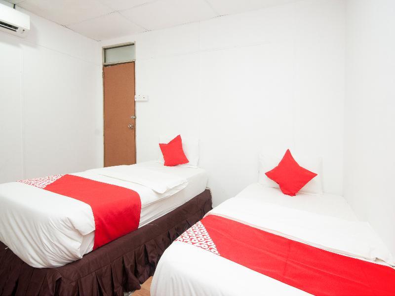 Oyo 715 Mr J Hotel Kota Bharu Bagian luar foto