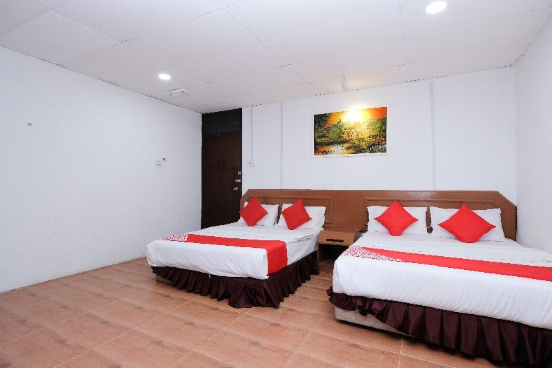 Oyo 715 Mr J Hotel Kota Bharu Bagian luar foto